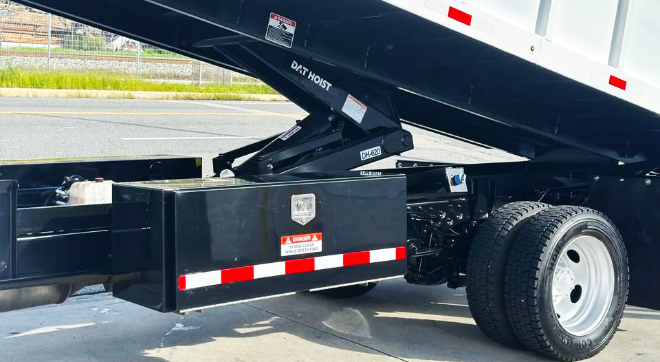 HOW TO CHOOSE THE RIGHT HOIST FOR YOUR DUMP BODY